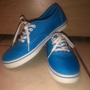 Vans Woman low top sneakers